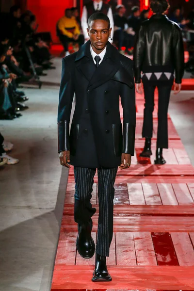 Look 9